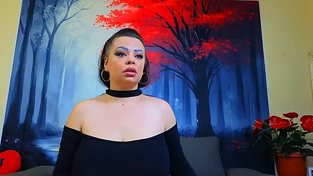 Snapshot of ElizabethEven chatting on 02.17.25 ElizabethEven online show from 02.17.25