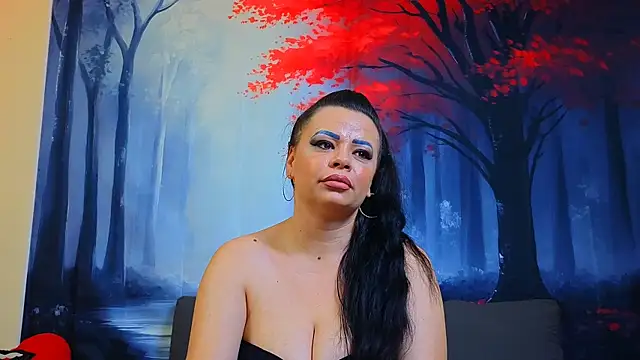 Snapshot of ElizabethEven chatting on 02.18.25 ElizabethEven online show from 02.18.25
