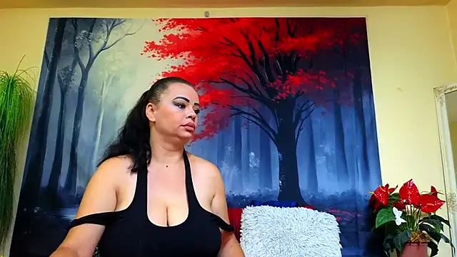 Snapshot of ElizabethEven chatting on 09.20.25 ElizabethEven online show from 09.20.25