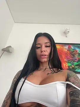 LaraHenao online show from 07.15.26