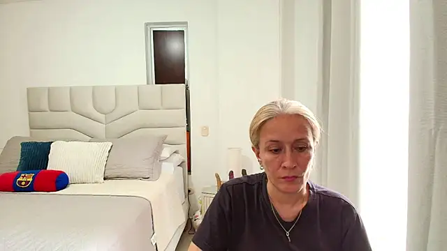 Naty Stone online show from 04.01.26