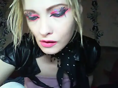 WildMissNiks online show from 06.20.26