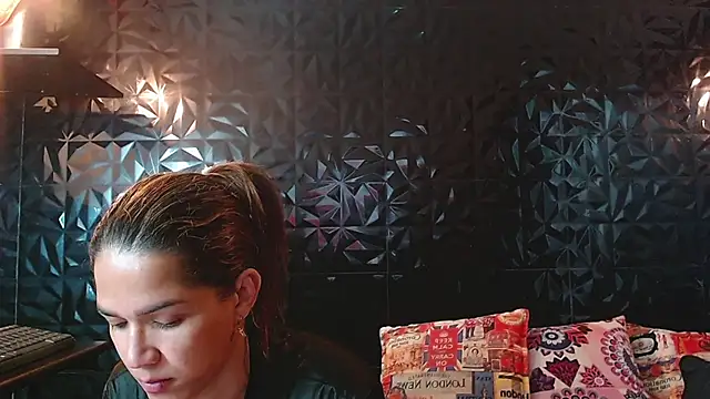 PINK  LOLA1 online show from 02.07.26