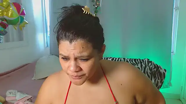 Snapshot of Selenna01 chatting on 09.17.25 Selenna01 online show from 09.17.25