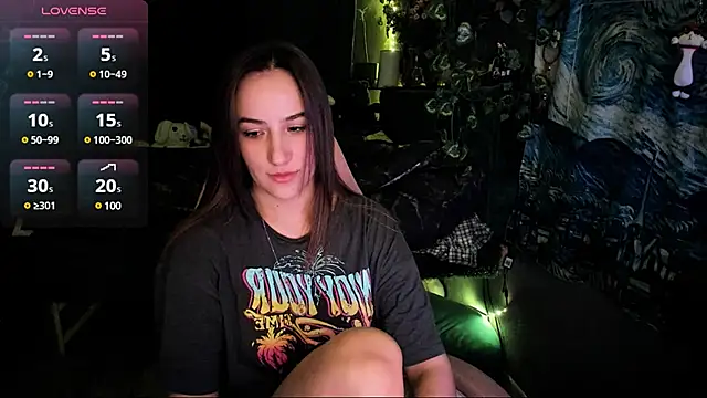 Snapshot of Selbi_Paine chatting on 01.14.25 Selbi Paine online show from 01.14.25