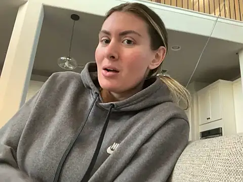 Snapshot of Alyssa_rhoades chatting on 01.19.25 Alyssa rhoades online show from 01.19.25