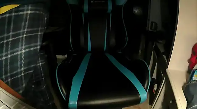 Snapshot of DoubleMassiveT chatting on 01.08.25 DoubleMassiveT online show from 01.08.25