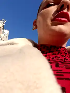 Snapshot of Dirtyfeelin chatting on 01.27.25 Dirtyfeelin online show from 01.27.25