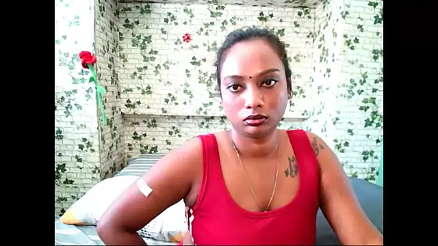 Snapshot of sexyindianchic chatting on 03.08.25 sexyindianchic online show from 03.08.25