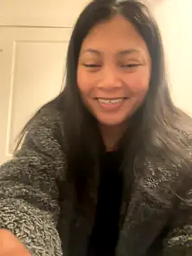 Snapshot of Bubbleliyah chatting on 11.26.25 Bubbleliyah online show from 11.26.25