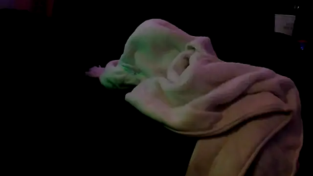 justinewe69 online show from 02.15.26