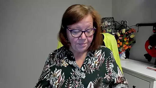 Adelewildx online show from 07.08.26
