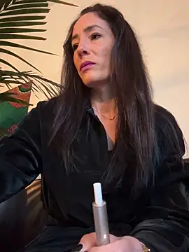 Snapshot of SweeetAlegra chatting on 02.09.25 SweeetAlegra online show from 02.09.25