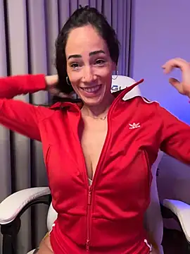 Snapshot of SweeetAlegra chatting on 02.19.25 SweeetAlegra online show from 02.19.25