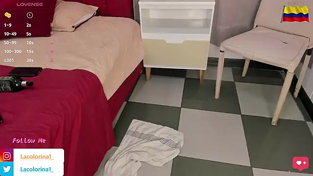 LaColorina  online show from 02.17.25