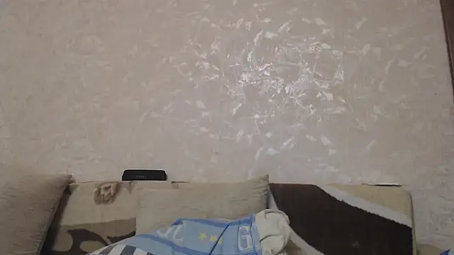 Amy August online show from 09.25.25