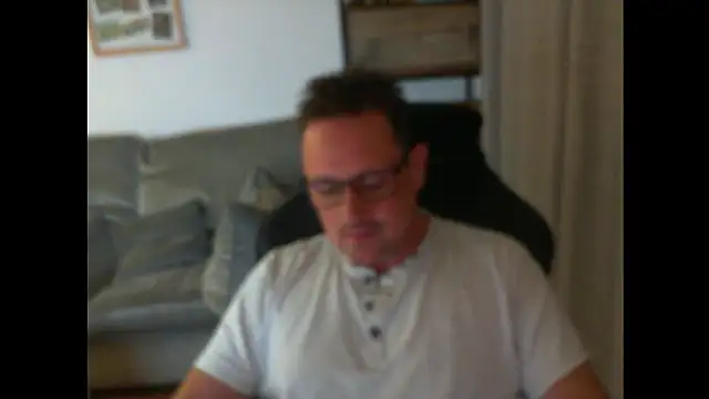 Snapshot of ZebedeePirate chatting on 03.19.25 ZebedeePirate online show from 03.19.25