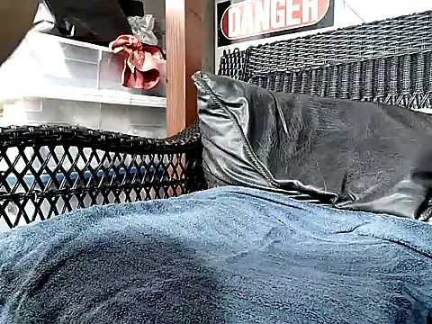 HungHawaiian808xh online show from 10.21.25