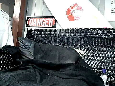 HungHawaiian808xh online show from 11.16.25