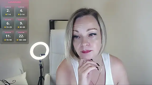 Tilly Eliot online show from 02.14.25