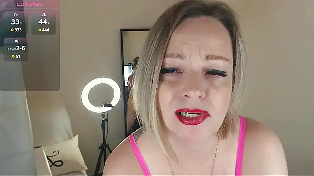 Tilly Eliot online show from 03.22.25