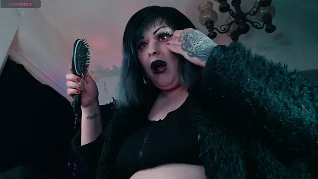 Psychobitch7 online show from 04.13.26