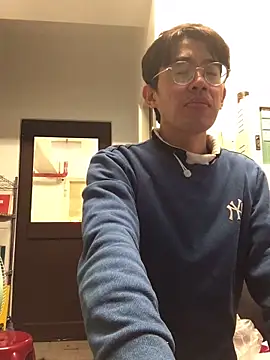 Snapshot of o0-69o chatting on 12.27.24 o0-69o online show from 12.27.24