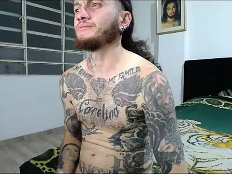 Snapshot of raggaman_ chatting on 02.06.26 raggaman online show from 02.06.26