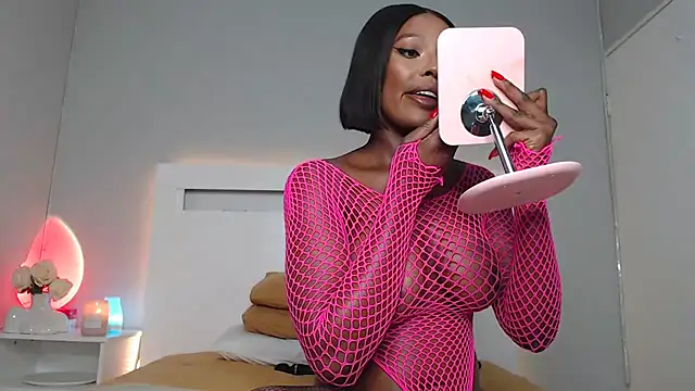 Snapshot of JasminBrown chatting on 07.22.26 JasminBrown online show from 07.22.26