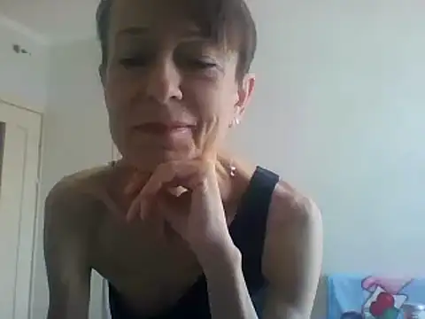 Snapshot of SwettyViktory chatting on 04.13.26 SwettyViktory online show from 04.13.26