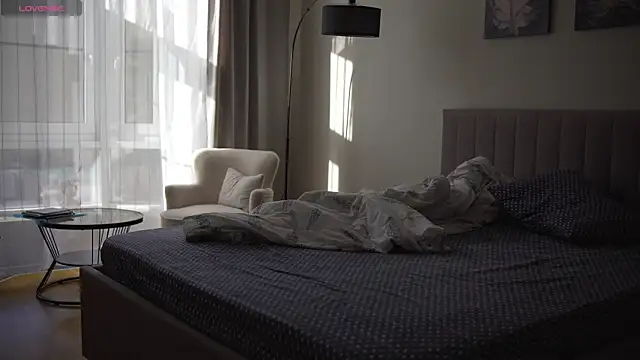 Snapshot of Danielle_Thomas chatting on 09.25.25 Danielle Thomas online show from 09.25.25