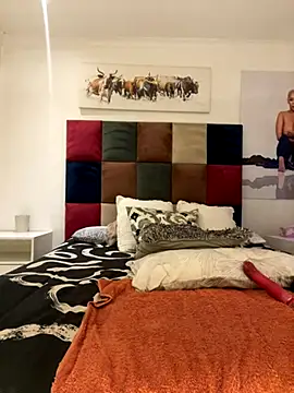 Snapshot of sexyTHANDO chatting on 10.26.25 sexyTHANDO online show from 10.26.25