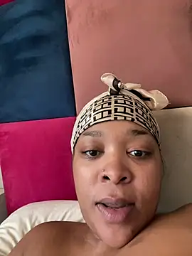 Snapshot of sexyTHANDO chatting on 05.16.26 sexyTHANDO online show from 05.16.26