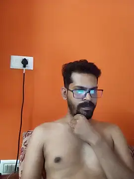 Snapshot of arhan3043 chatting on 10.10.25 arhan3043 online show from 10.10.25