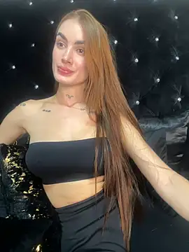 Snapshot of SofiaCarter chatting on 12.14.24 SofiaCarter online show from 12.14.24