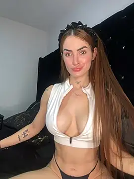 Snapshot of SofiaCarter chatting on 01.21.25 SofiaCarter online show from 01.21.25