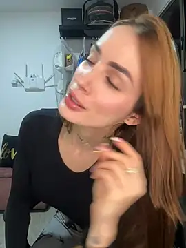 Snapshot of SofiaCarter chatting on 03.01.25 SofiaCarter online show from 03.01.25