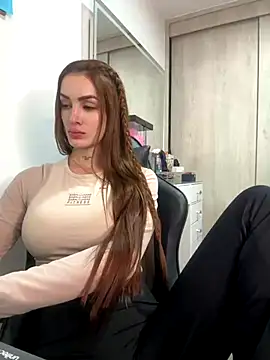 Snapshot of SofiaCarter chatting on 09.11.25 SofiaCarter online show from 09.11.25