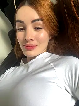 Snapshot of SofiaCarter chatting on 12.02.25 SofiaCarter online show from 12.02.25