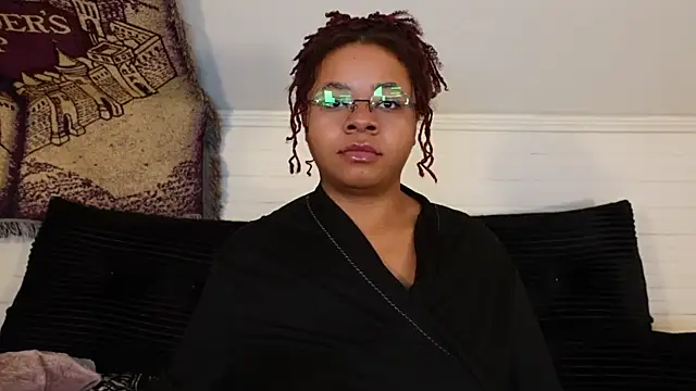 Snapshot of -khayaparker chatting on 04.28.26 -khayaparker online show from 04.28.26