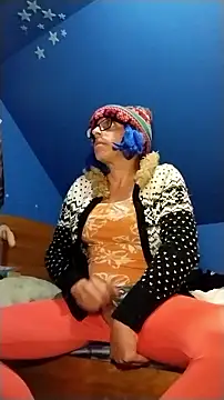 Snapshot of MirthildaVenza chatting on 11.17.25 MirthildaVenza online show from 11.17.25