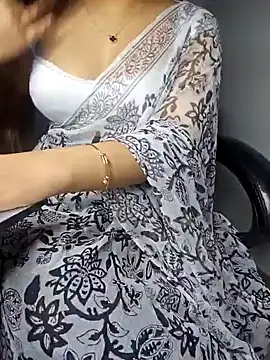 Snapshot of aliyaah_singh chatting on 01.13.25 aliyaah singh online show from 01.13.25