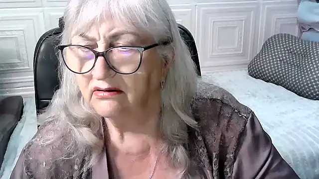 Snapshot of LolkaAlyss chatting on 05.23.26 LolkaAlyss online show from 05.23.26