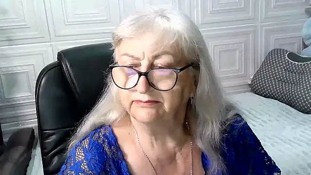 Snapshot of LolkaAlyss chatting on 07.21.26 LolkaAlyss online show from 07.21.26