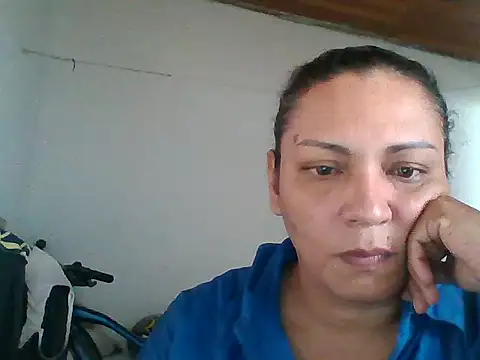 Snapshot of HallyGirlHot chatting on 03.19.26 HallyGirlHot online show from 03.19.26