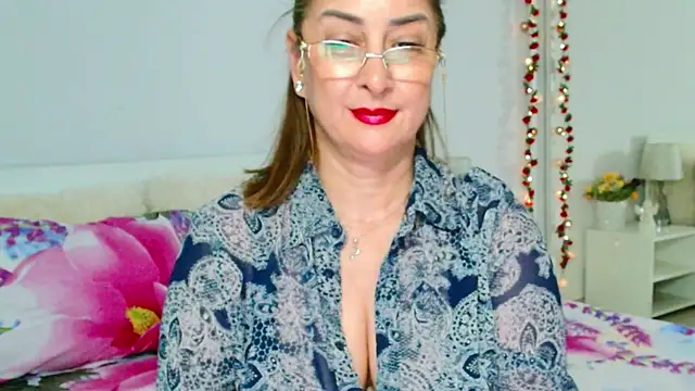 Tyana40 online show from 05.15.26