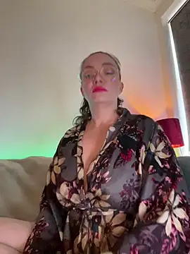 Snapshot of FemDom_RubyKnightXXO chatting on 06.16.26 FemDom RubyKnightXXO online show from 06.16.26