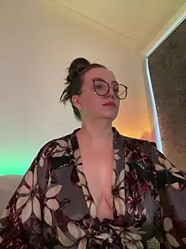 Snapshot of FemDom_RubyKnightXXO chatting on 07.01.26 FemDom RubyKnightXXO online show from 07.01.26