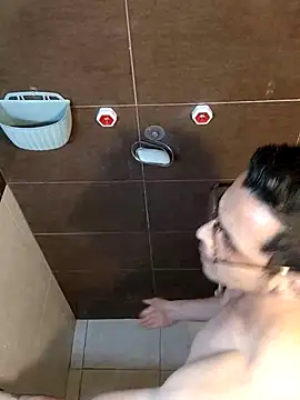 Snapshot of towers_j chatting on 02.13.25 towers j online show from 02.13.25