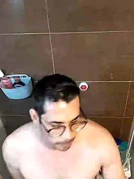 Snapshot of towers_j chatting on 02.16.25 towers j online show from 02.16.25